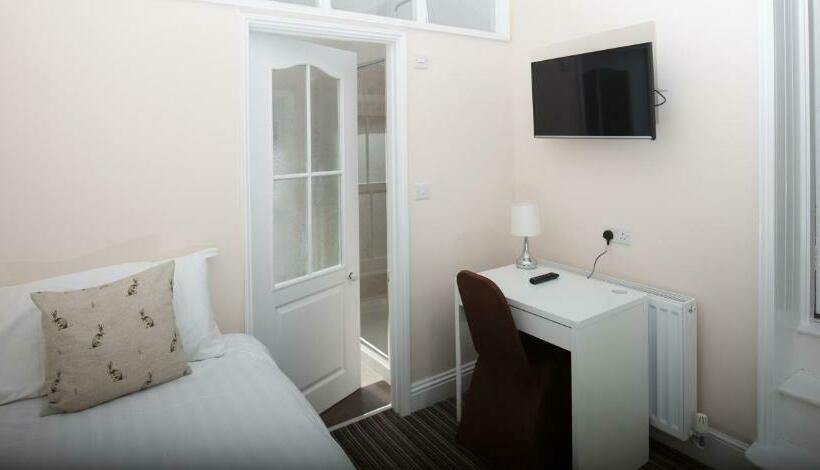 Четырехместный Номер Economy, Bridge Hotel Brandon