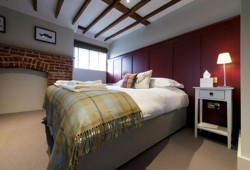 غرفة قياسية سرير كينج, The Coach House