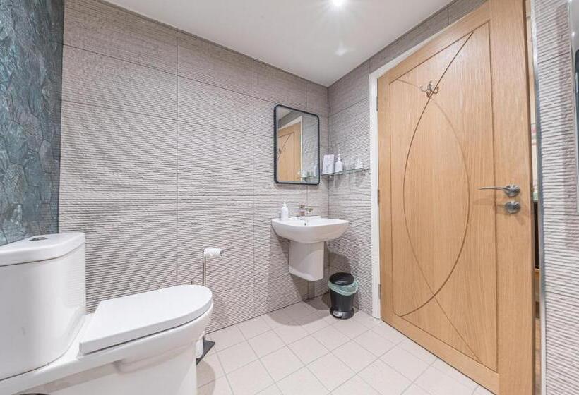 סוויטת 2 חדרי שינה, Meadowdore Stay B&b