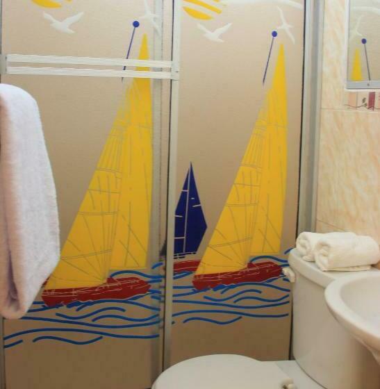 اتاق لوکس, Hostal El Pinzón