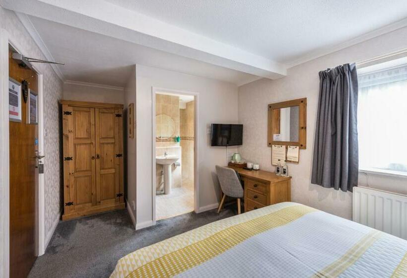 Номер Стандарт, Tudor Lodge