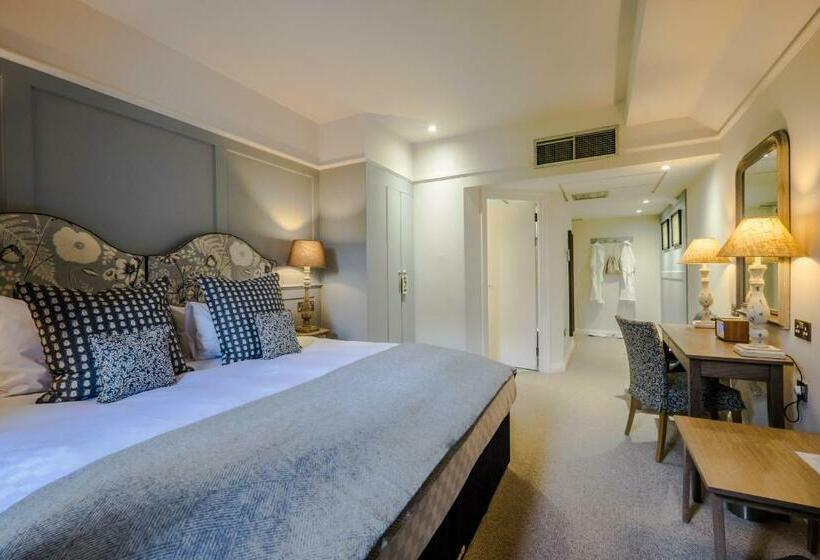 Quarto Superior, Coach & Horses