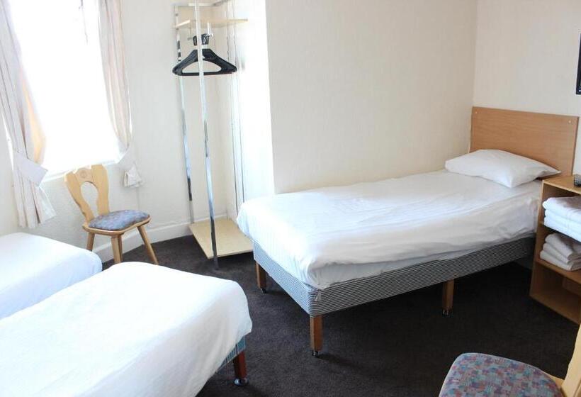 Семейный Номер, The Colwyn   Near Pleasure Beach