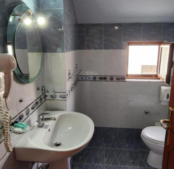 标准间带阳台, Guesthouse Bimbli