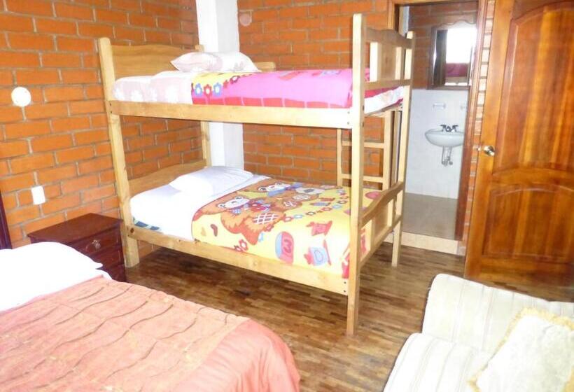4인용 스탠다드 룸, Hostal Nomada