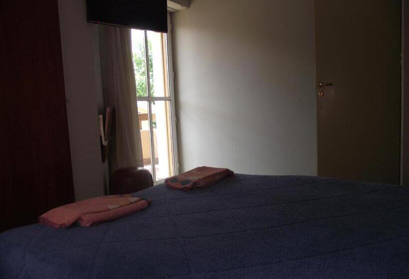 غرفة عائلية, San Diego