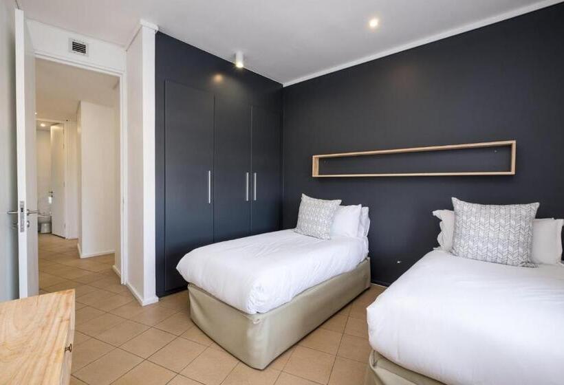 Апартаменты Comfort 3 Спальни, Point Waterfront Apartments