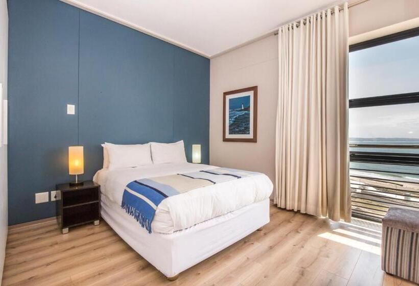 Superior 3-bedroom flat with sea view, Point Waterfront Apartments