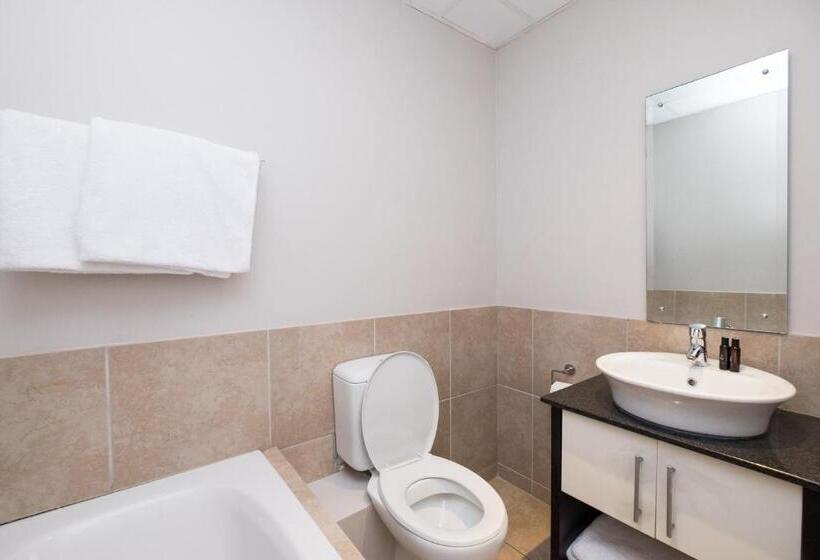 Апартаменты Deluxe 2 Спальни, Point Waterfront Apartments