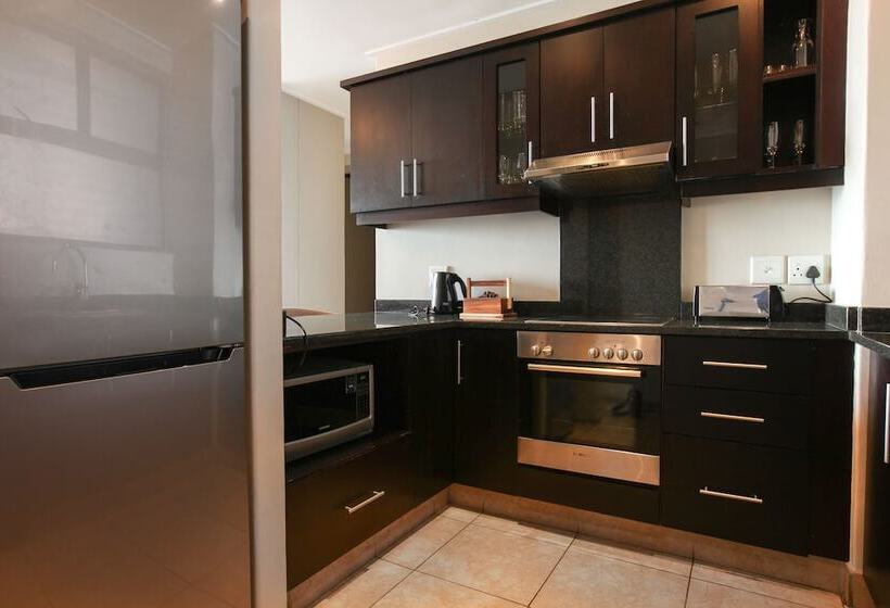 Апартаменты Deluxe 2 Спальни, Point Waterfront Apartments