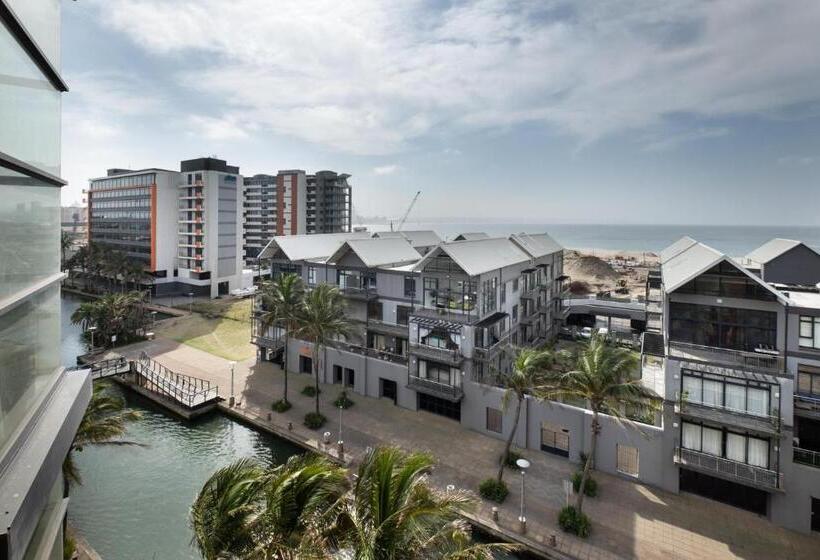 Апартаменты Deluxe 3 Спальни Вид на Море, Point Waterfront Apartments