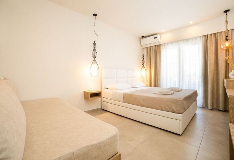 Полулюкс, Mystery Suites & Apartments