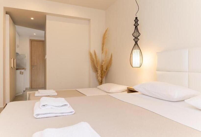 Номер Стандарт, Mystery Suites & Apartments