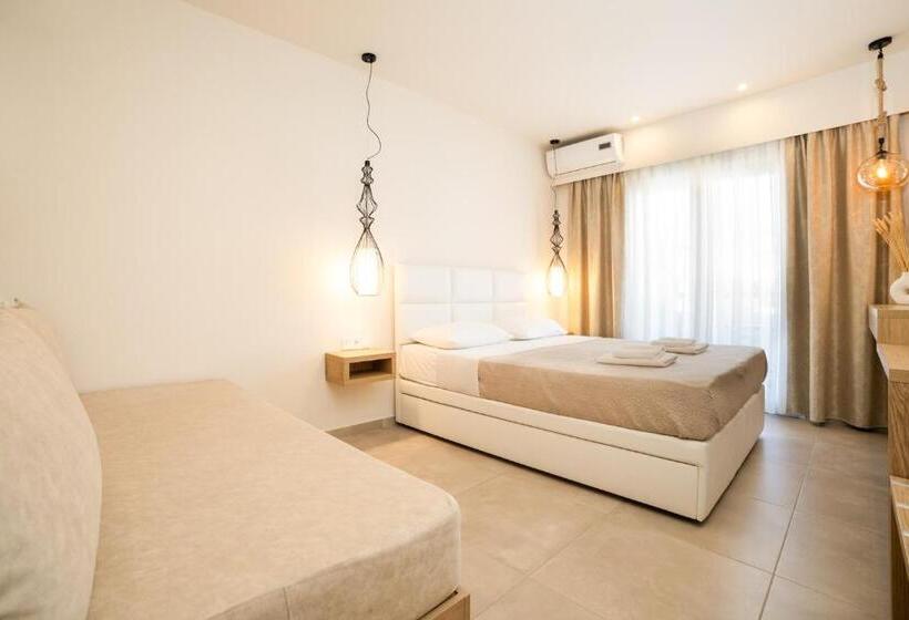 Полулюкс, Mystery Suites & Apartments