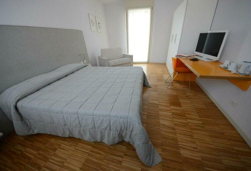 Номер Стандарт, Stile Libero