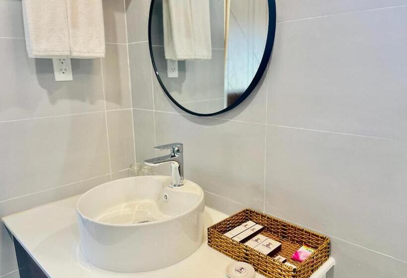 اتاق لوکس با چشم‌انداز دریا, Champa Resort & Spa
