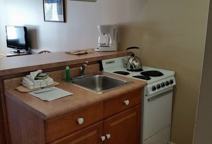 Студия Стандарт, Windrifter Resort
