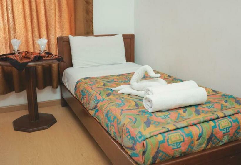 اتاق استاندارد یک نفره, Pasha Boutique