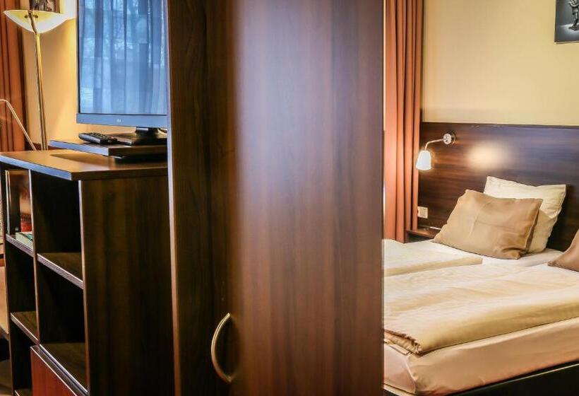Quarto Estandar com Sacada, Frans Op Den Bult