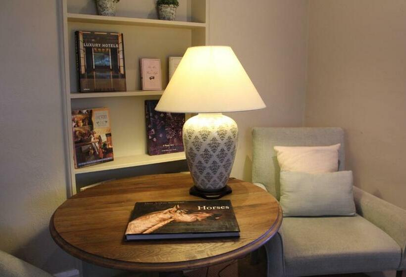 Апартаменты 1 Спальня, Inn Scone