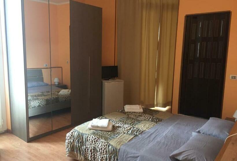 اتاق استاندارد سه تخته با بالکن, Locanda Beatrice