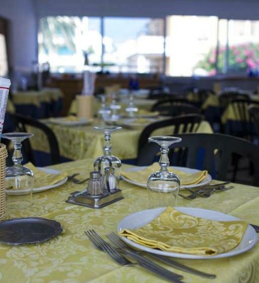 اتاق استاندارد سه نفره, Mimosa