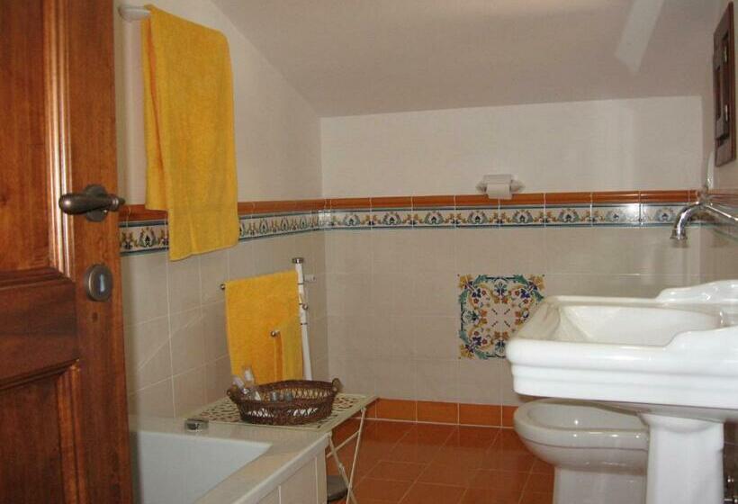 غرفة قياسية ذات أسقف منحدرة, Agriturismo La Gismonda