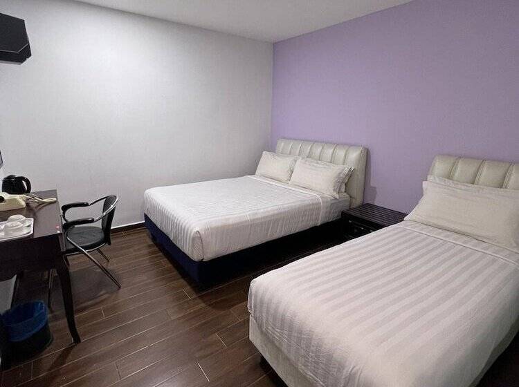 家庭间, Elmark Hotel Johor