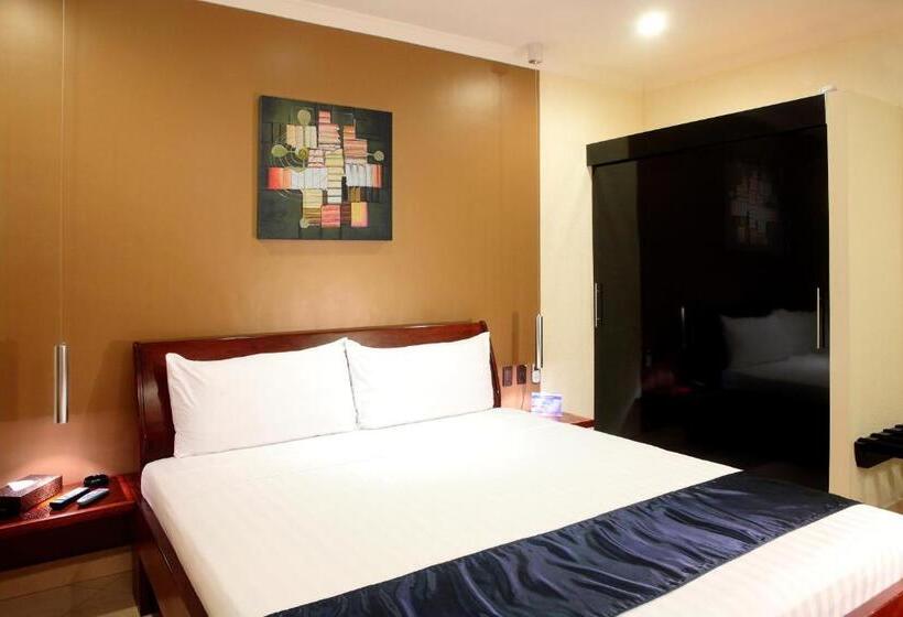 اتاق لوکس, Queens Hotel Angeles City