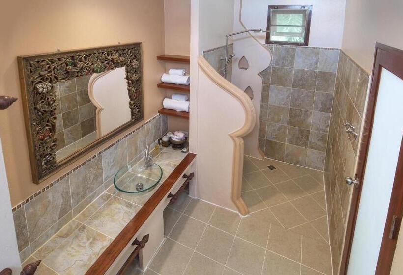 Бунгало Стандарт, Khanom Hill Resort