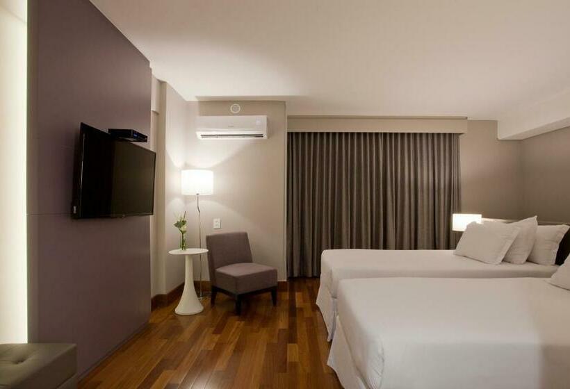 غرفة قياسية, NH Curitiba The Five