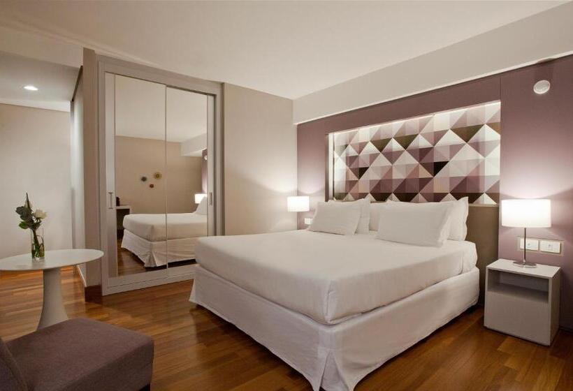 غرفة ديلوكس مزودة بشرفة, NH Curitiba The Five