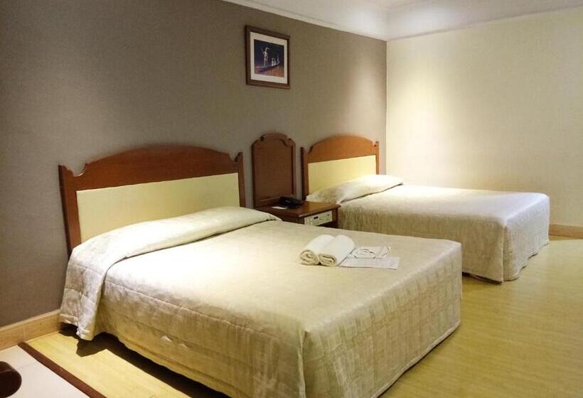 Quarto Familiar, Purnama