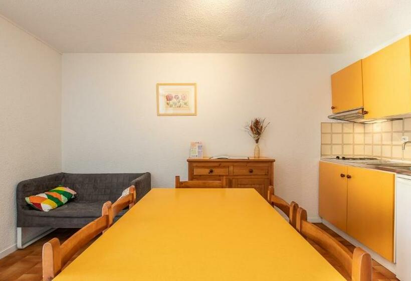 Апартаменты 2 Спальни, Vacanceole  Residence Les Gorges Rouges