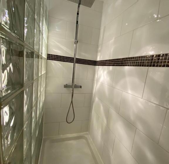 חדר אקונומי, Chambre Privée En Colocation Villeurbanne Métro Bonnevay