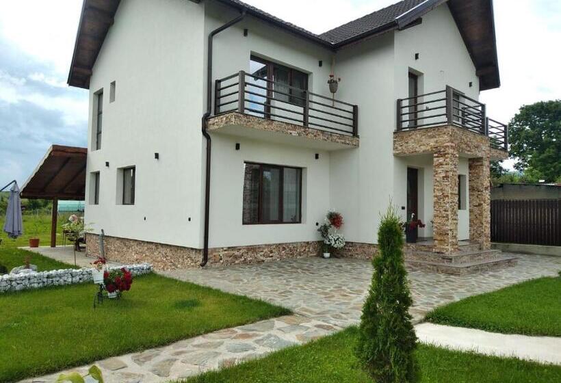 اتاق لوکس, Pensiunea Casa Nușa