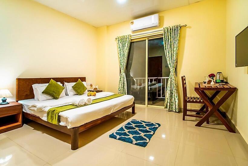 Номер Deluxe с Балконом, Gostops Alibaug