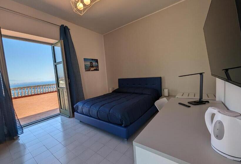 Escritório Estandar Vista Mar, Villa Carosino