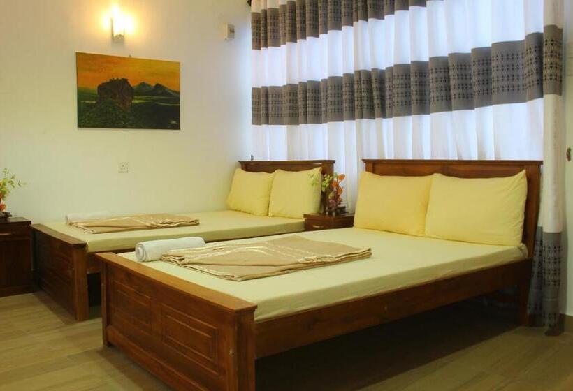 Семейный Номер, Triniton Holiday Villas