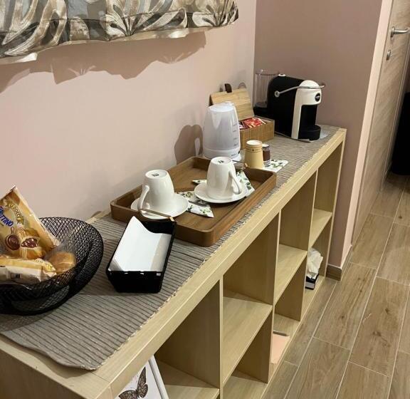 اتاق کلاسیک چهارنفره, Buongiorno & Benvenuti
