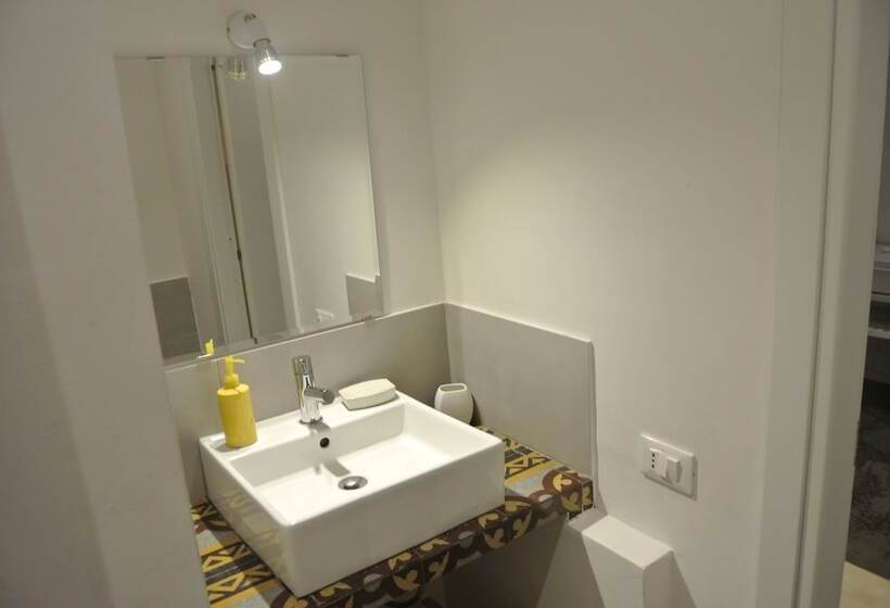 اتاق سوپریور سه تخته, Palermo Rooms