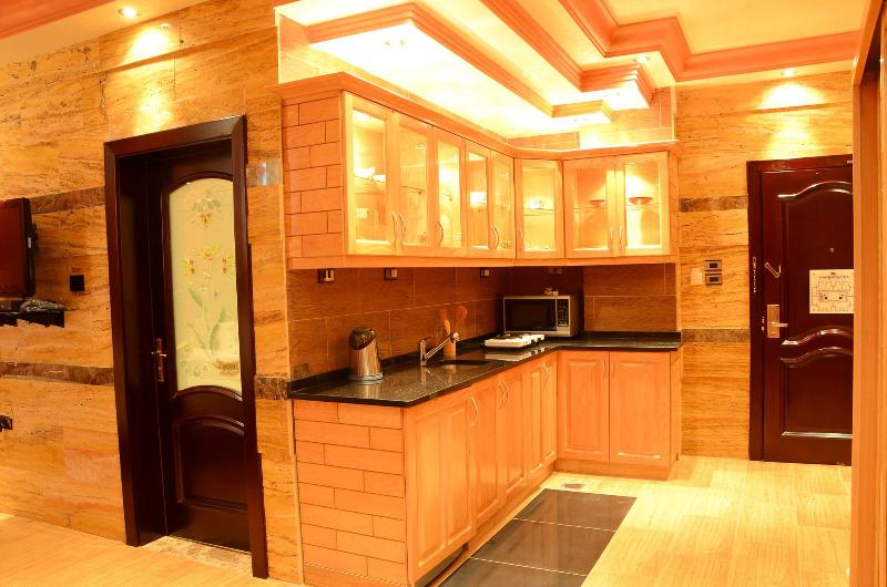 استودیوی لوکس, Jad Hotel & Suite