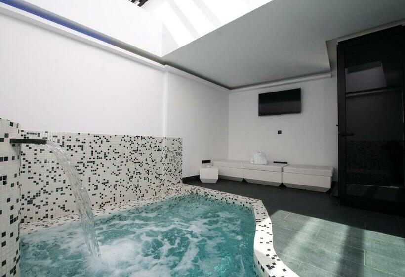 Номер Стандарт, Loob Madrid