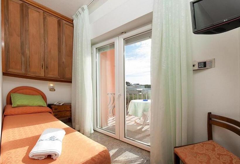 Quarto Individual Basic, Mayflower