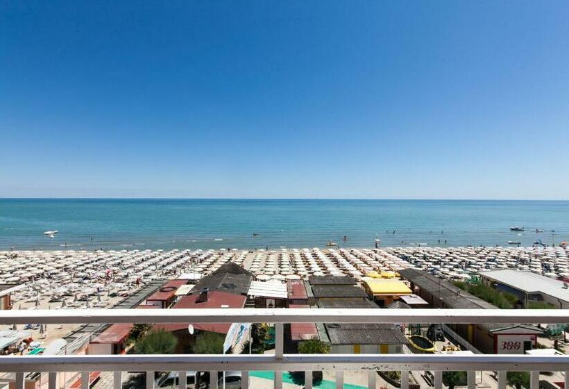 Quarto Estandar Vista Mar com Sacada, Mayflower