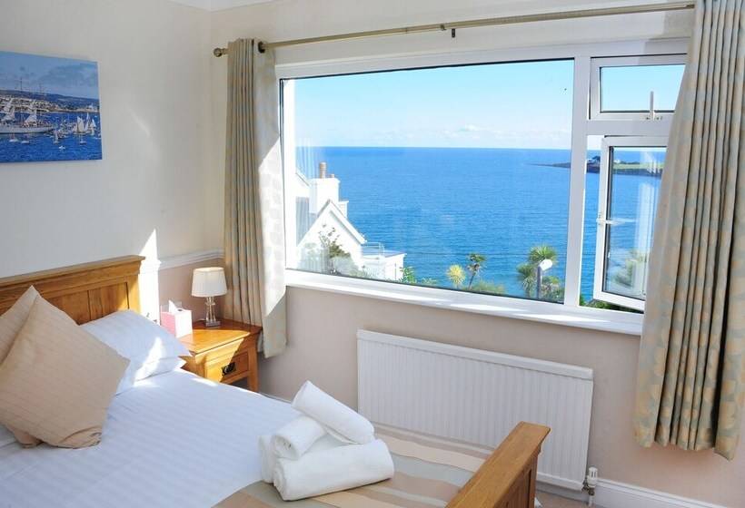 Номер Стандарт Вид на Море, Mevagissey Bay