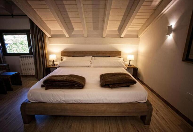 Junior Suite, Pura Vida