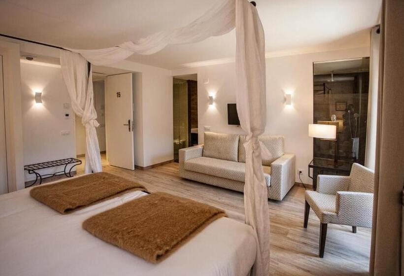 Junior Suite, Pura Vida