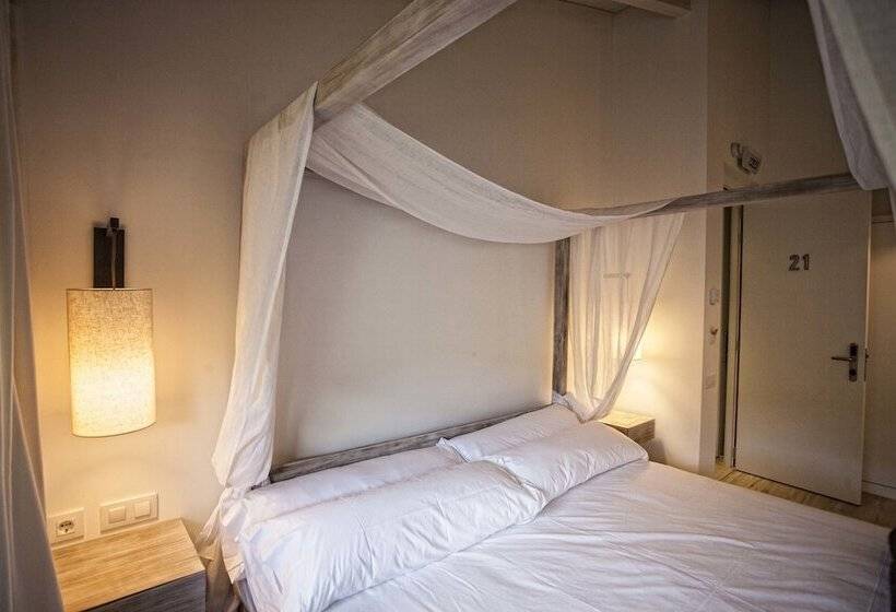 Habitación Estándar, Pura Vida