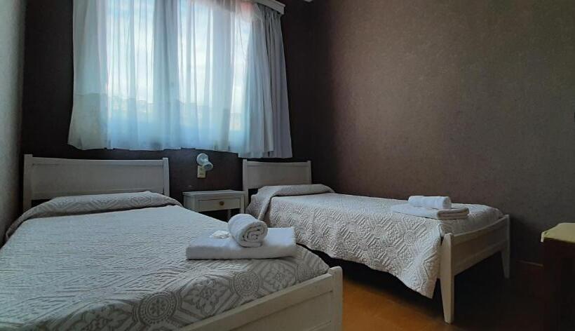 이코노이 4인룸, Rivadavia
